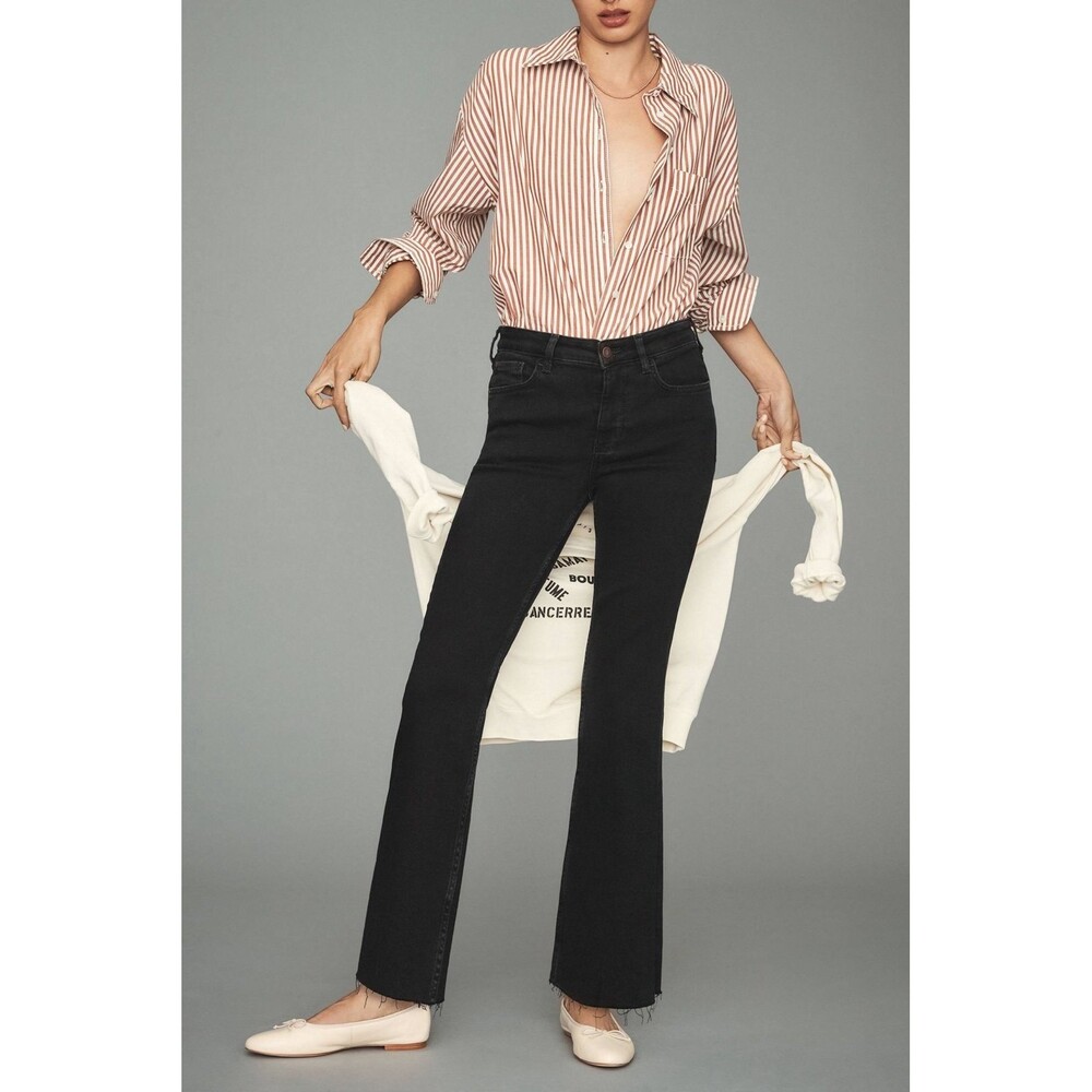 Anthropologie Pilcro The Yaya Mid-Rise Crop Flare Jeans